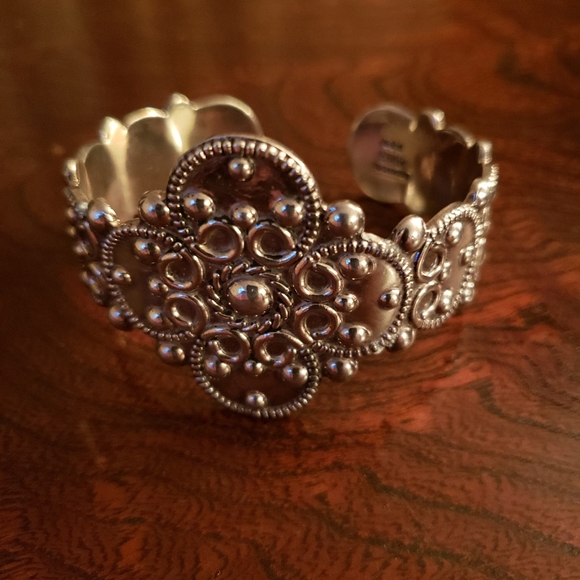 MWS Jewelry - Vintage 925 Native MWS Bracelet